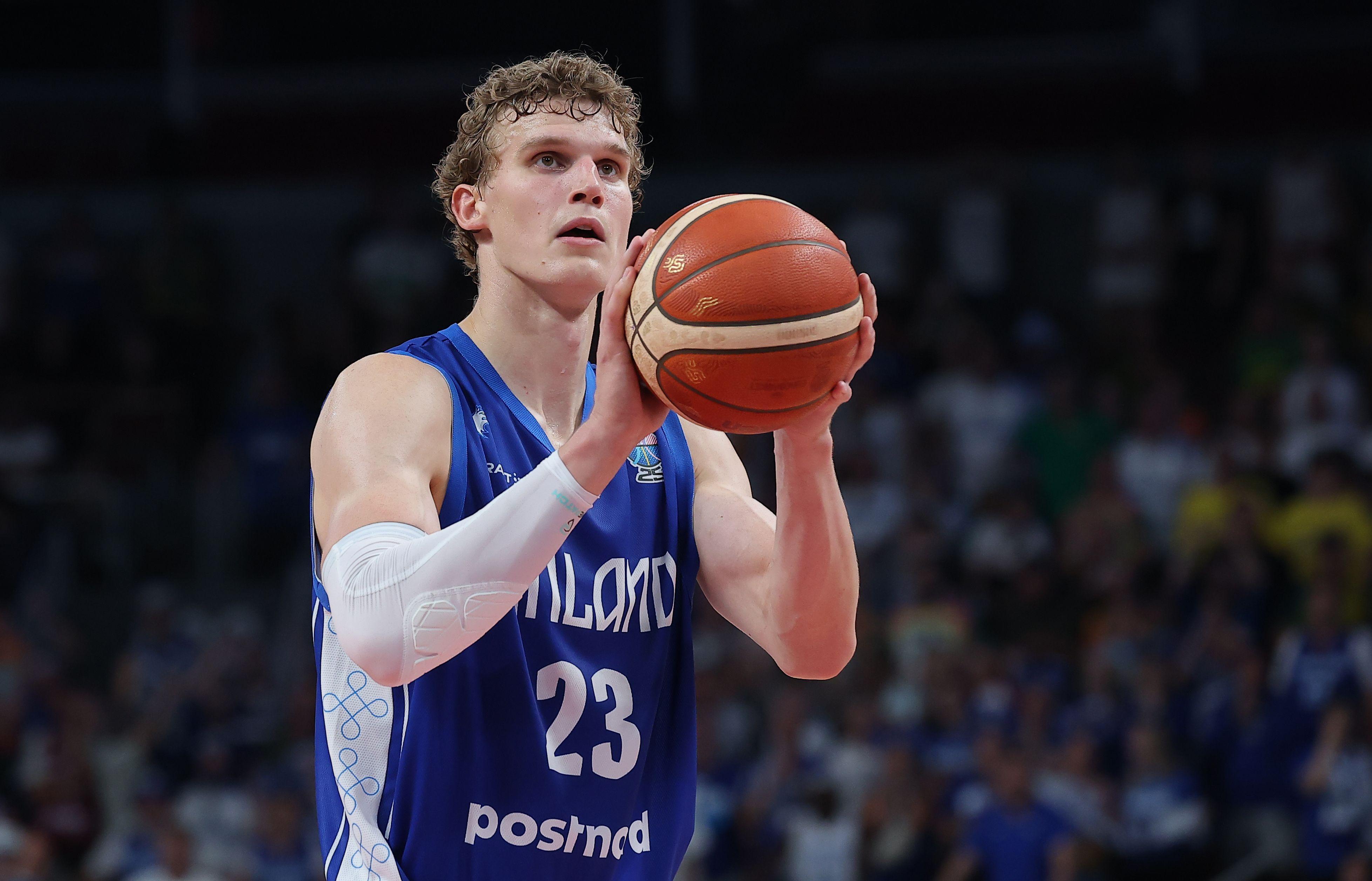 欧锦赛芬兰半场15投10中下起三分雨 半场57-40领先格鲁吉亚